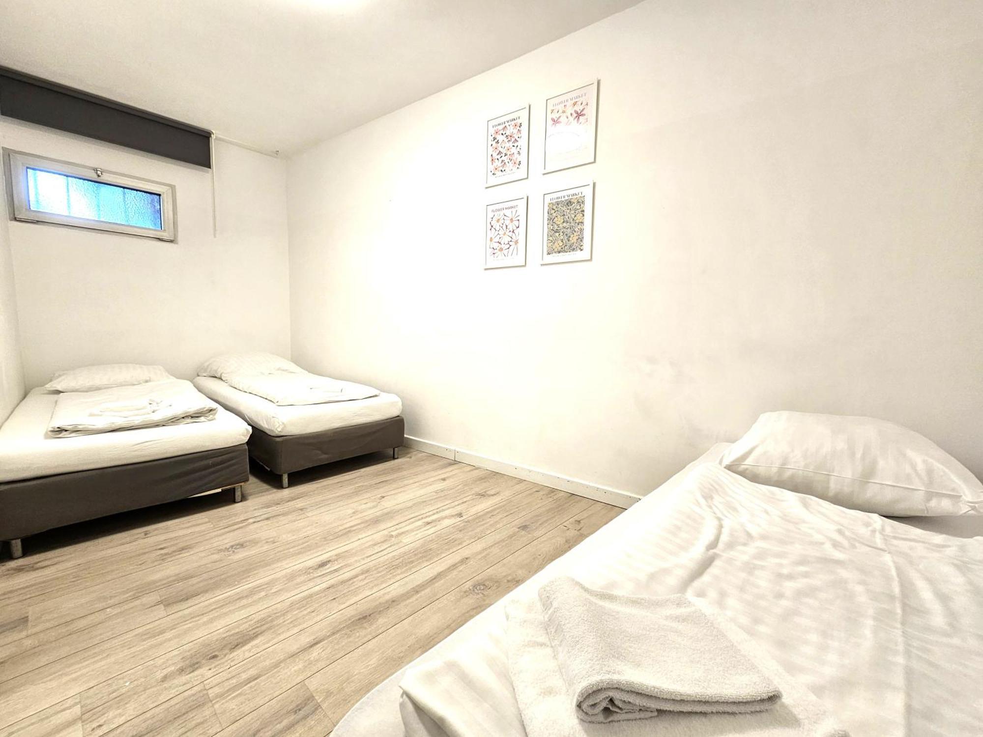 Spacious House Dusseldorf Phòng bức ảnh