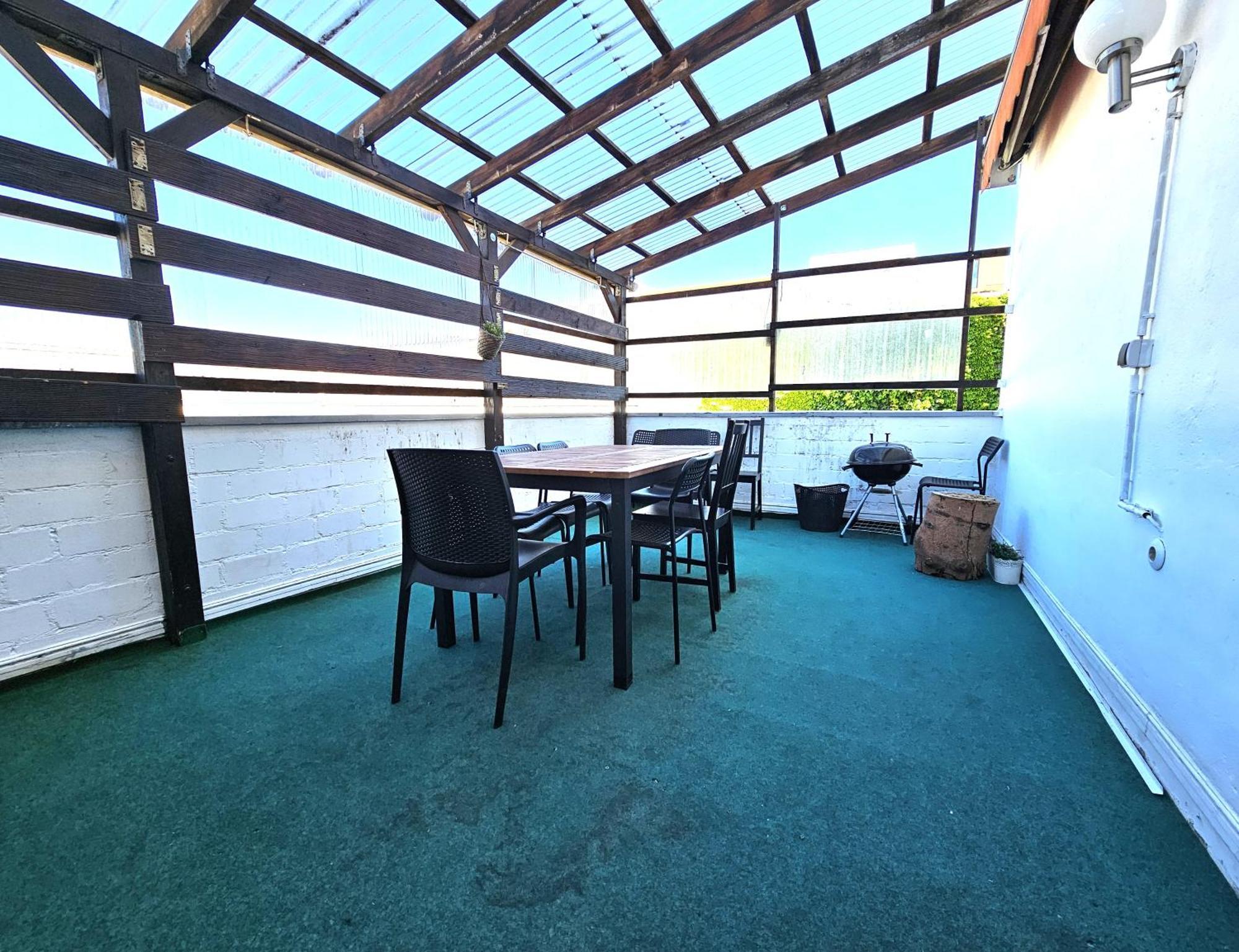 Spacious House Dusseldorf Phòng bức ảnh